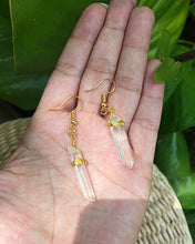Cargar imagen en el visor de la galería, Crystal Quartz  Dangle Earrings
