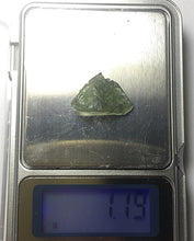 Cargar imagen en el visor de la galería, Moldavite 1.19G
