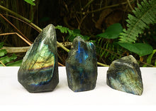 Cargar imagen en el visor de la galería, Labradorite Self Stand Slabs
