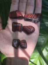 Cargar imagen en el visor de la galería, Red Tiger Eye Tumblestones
