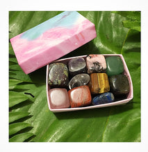 Cargar imagen en el visor de la galería, 10 Chakras Tumbled Stones Set Box is
