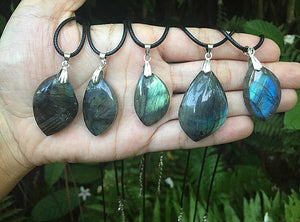 Labradorite Crystal Reiki Healing Necklace