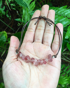 Strawberry Quartz Chips Leather Bracelet